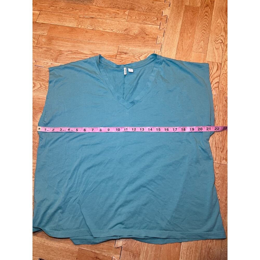 Nordstrom Mint Green V-Neck Oversized Tee Size L | Soft Casual Top - Picture 3 of 5
